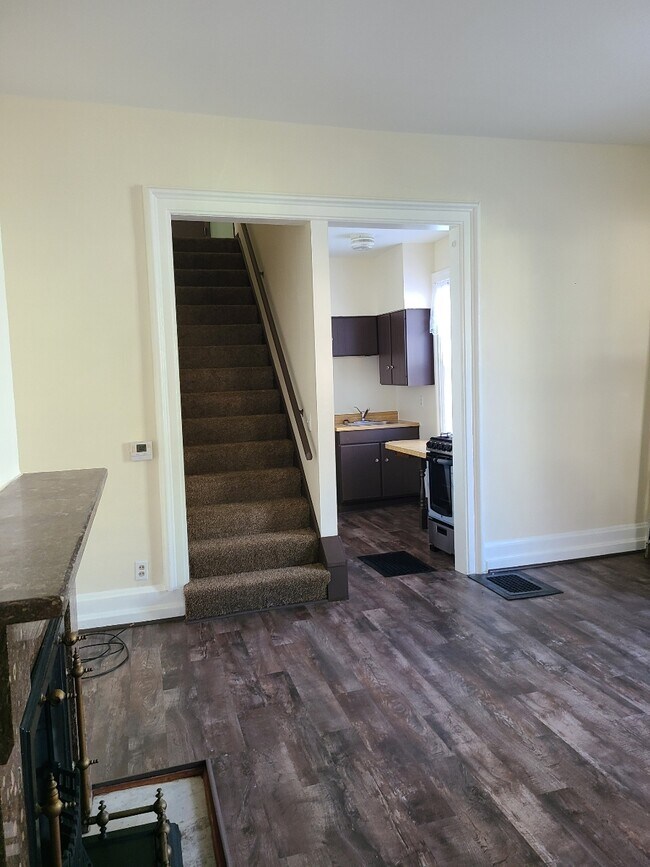 Foto del edificio - 116 S 6th St