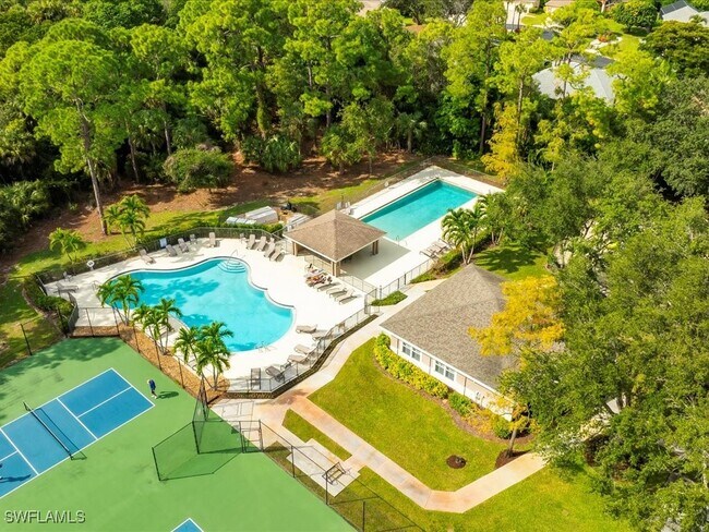 Foto del edificio - 1534 Vintage Ln