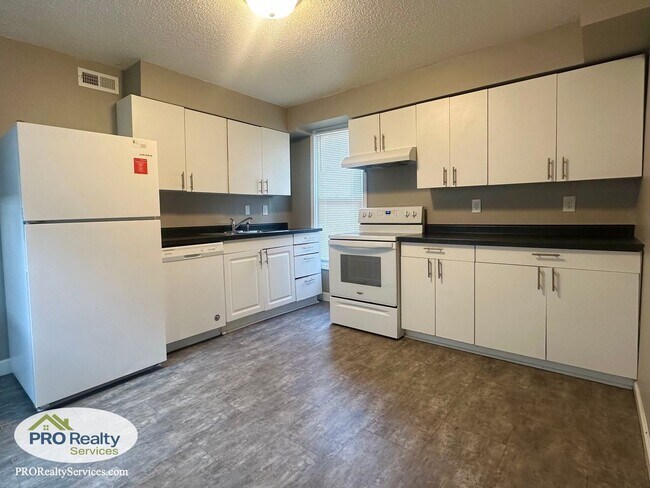 Foto del edificio - 3 Bedroom House In Northeast Minneapolis