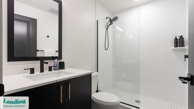 Building Photo - 221 Main St N