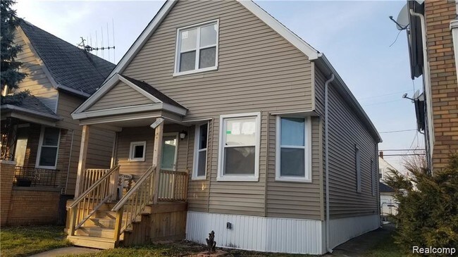 Building Photo - 2229 Evaline St