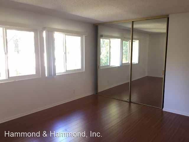 Foto del edificio - 18951 Kittridge St