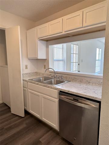 Foto del edificio - 1745 Crest Grove Dr
