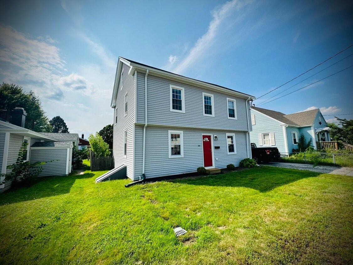 204 Hill St, Biddeford, ME 04005 House Rental in Biddeford, ME