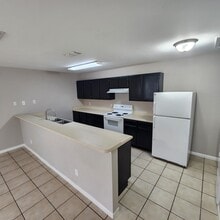 Building Photo - 1407 5th St