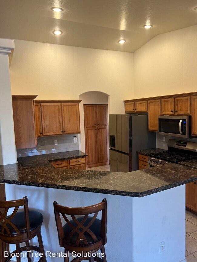 Building Photo - 3 br, 2 bath House - 6911 E Kilkenny Place