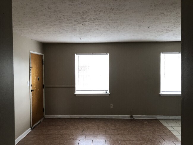 Foto del edificio - 3100 Fordhaven Rd