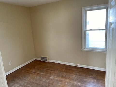 Building Photo - 7551 Chalmers Ave