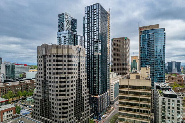 Building Photo - Le Livmore