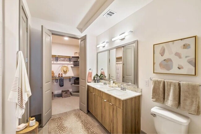 Foto del edificio - 1317 Post Oak Park Dr