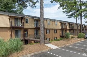 Building Photo - 3500 Pelham Rd