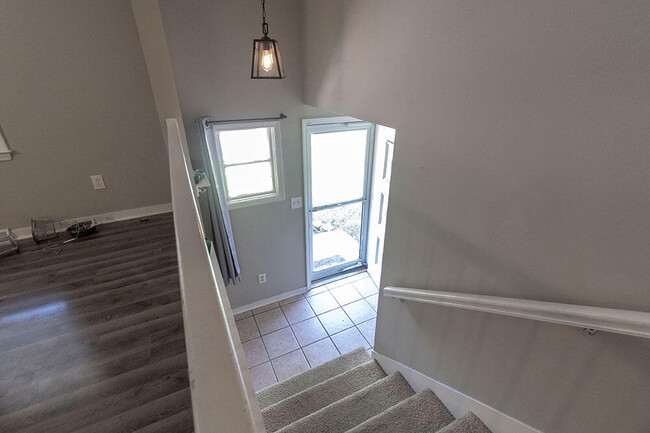 Building Photo - 4378 Country Hill Dr
