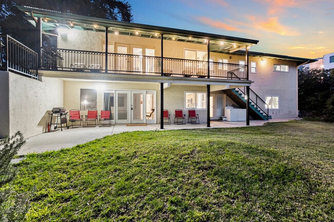 Building Photo - 4989 Randlett Dr