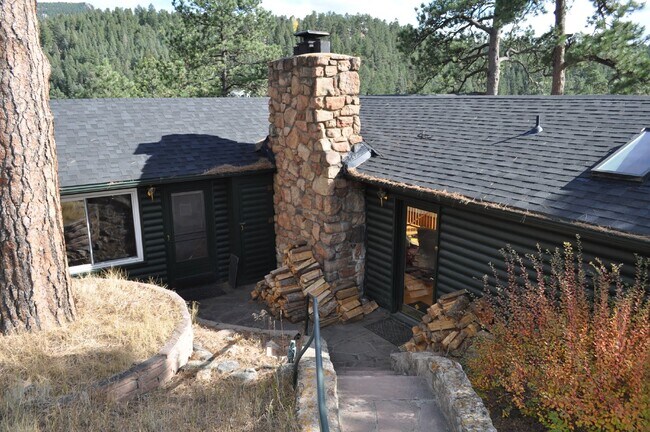 Foto del edificio - Amazing Views of Evergreen Lake!