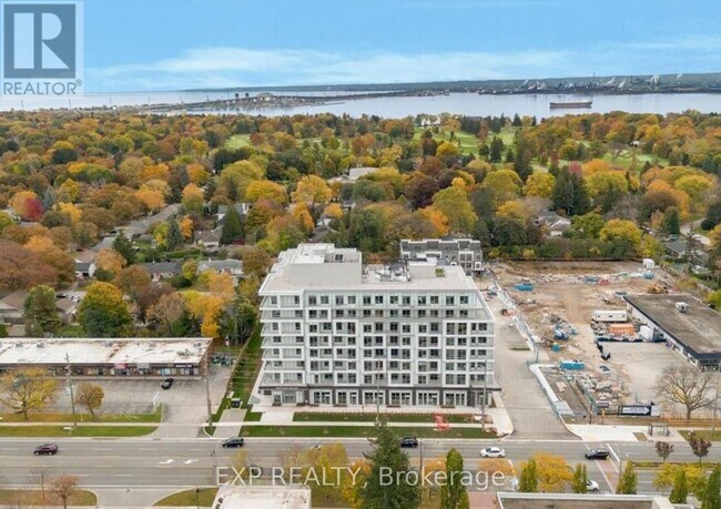 Photo du bâtiment - 500 Plains Rd E