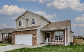 Building Photo - 1830 Vavrina Ln