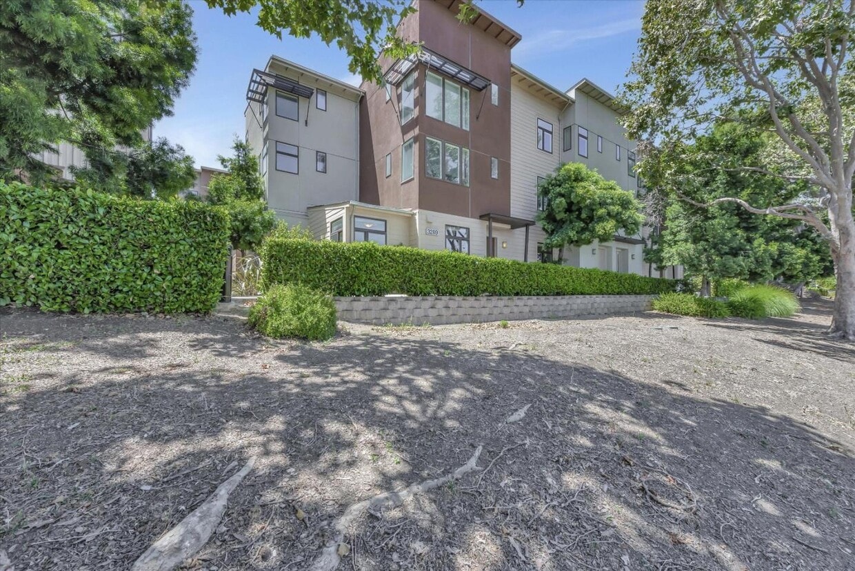 Foto principal - 3289 Berryessa St