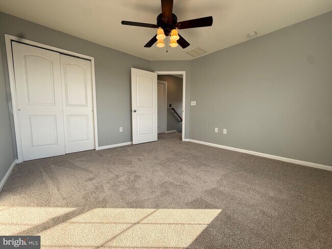 Foto del edificio - 2 Alfred Ave