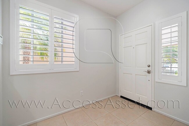 Foto del edificio - Gorgeous Two-Story 4 Bed/2.5 Bath Home Loc...