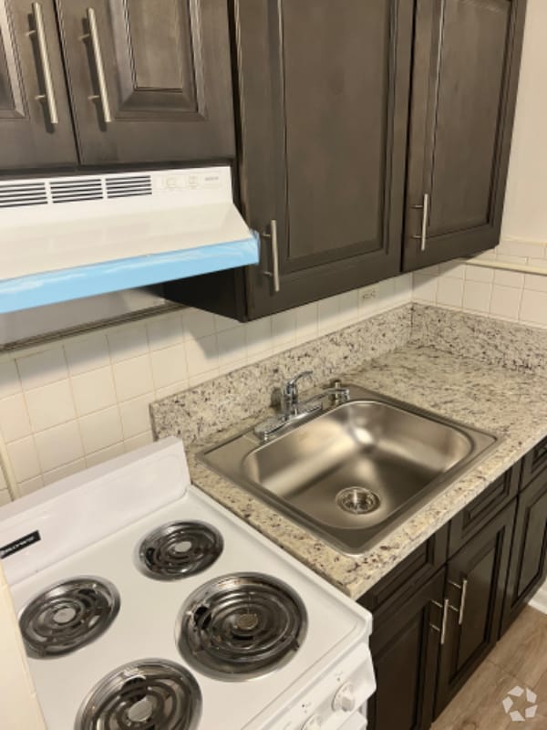 Apartments under 2,900 in Hillside IL 2 Rentals