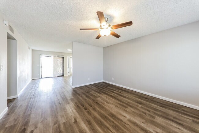Building Photo - 18417 N 55th Dr