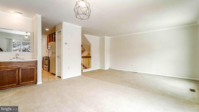 Building Photo - 10903 Pebble Run Dr