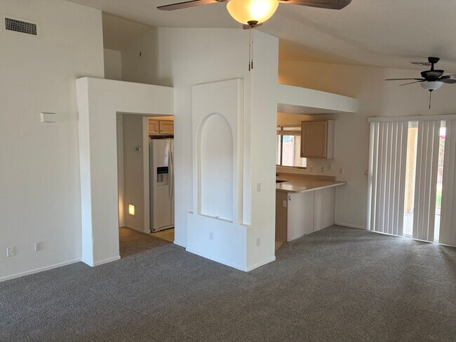 Building Photo - 2 Weeks Free Rent in Guard-Gated 55+ Community with Golf & Clubhouse