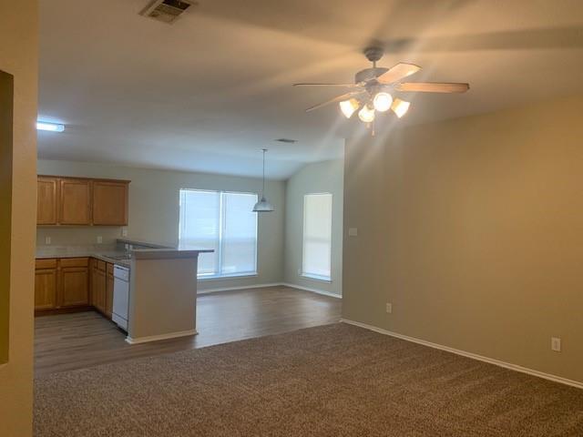 Foto del edificio - 721 Bamboo Dr