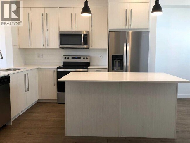 Building Photo - 1225 Cornerstone St NE