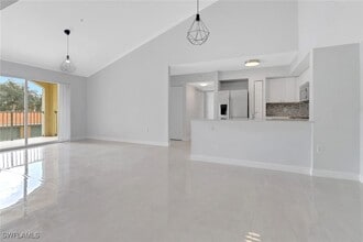 Building Photo - 1210 Wildwood Lakes Blvd
