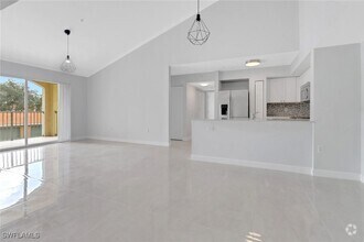 Building Photo - 1210 Wildwood Lakes Blvd