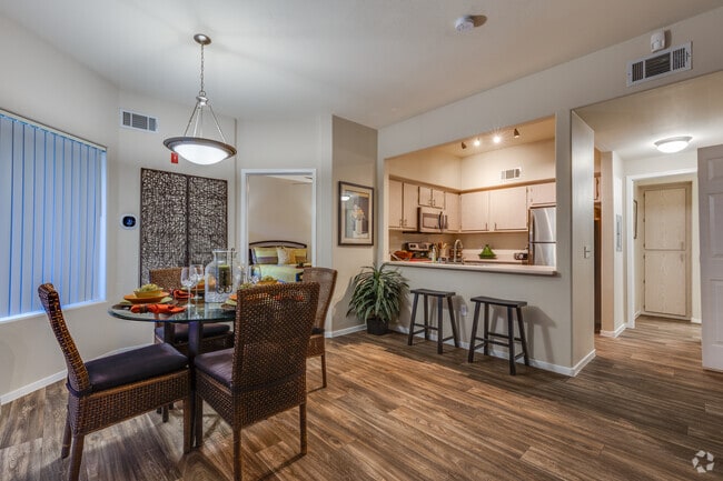 Pinot Noir; 2 BR, 2 BA - 1,066 SF - Vintage at The Lakes Apartments