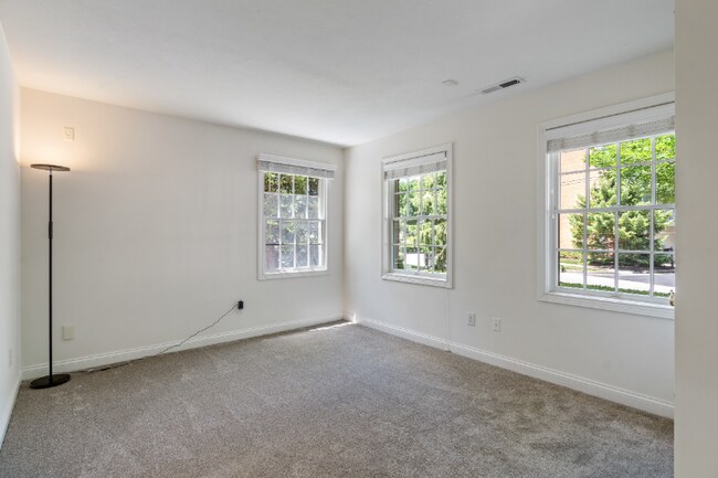 Foto del edificio - 12735 Edgemont Way