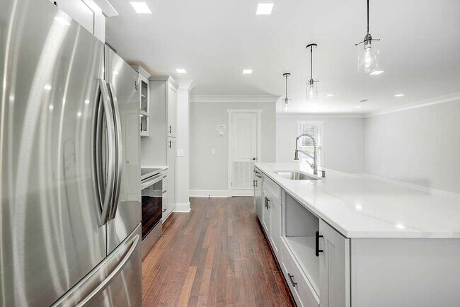 Foto del edificio - 5104 Parishwood Ct