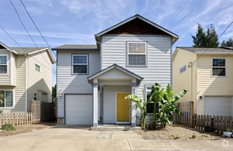 Building Photo - 5410 SE 134th Ave