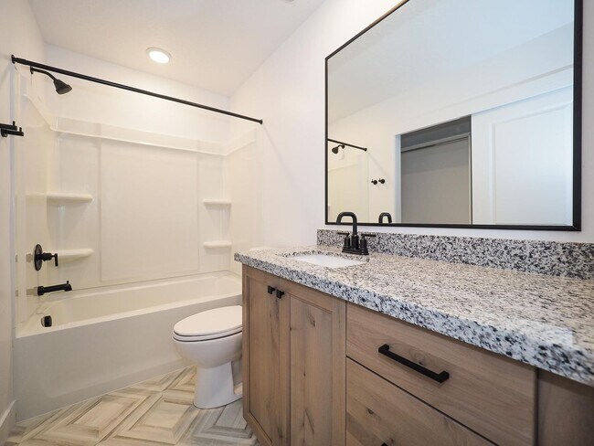 Building Photo - 4212 W Coral Pink Ct