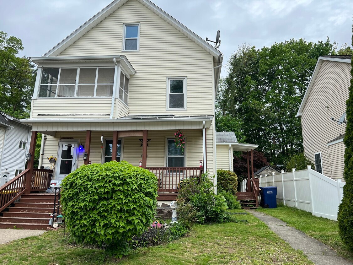 Foto principal - 27 Clover St