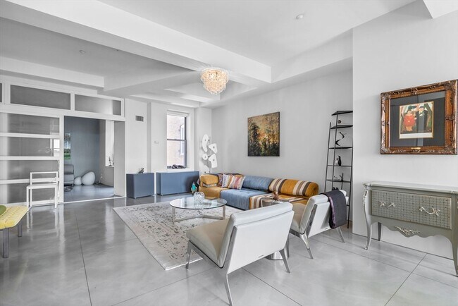 Foto del edificio - 1166 Washington St