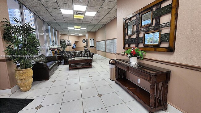 Foto del edificio - 1825 S Ocean Dr