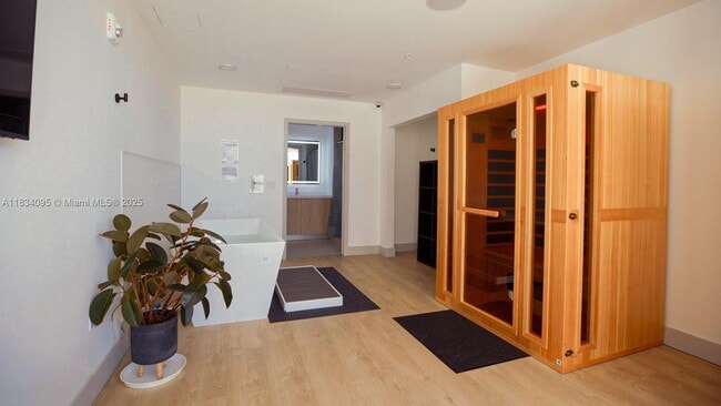Foto del edificio - 12640 NE 12th Ave