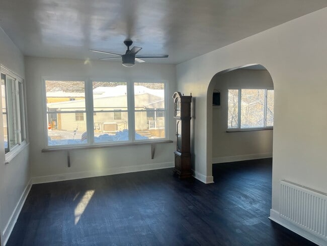 Building Photo - 3 bedroom 1 bath