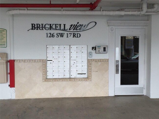 Foto del edificio - 126 SW 17th Rd