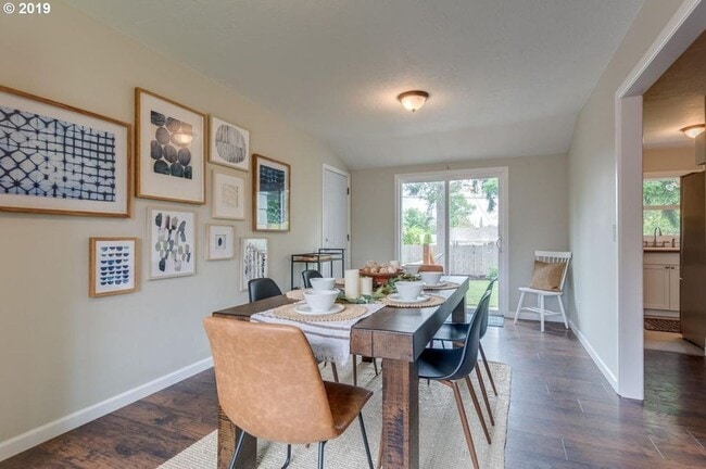 Building Photo - Tranquil Charm: Renovated Mid-Century Ranc...