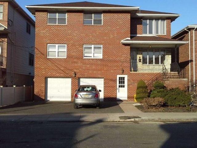 Primary Photo - 263 Day Ave