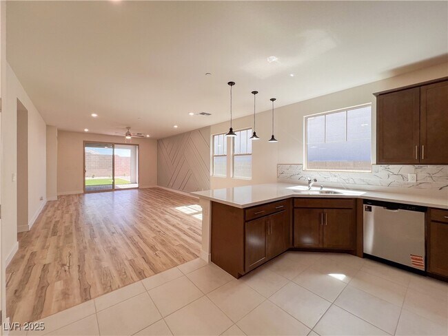 Building Photo - 12470 Madison Pk Pl