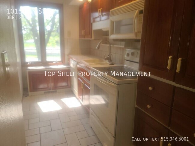Building Photo - 3 Bedroom, 1.5 Bath now available!