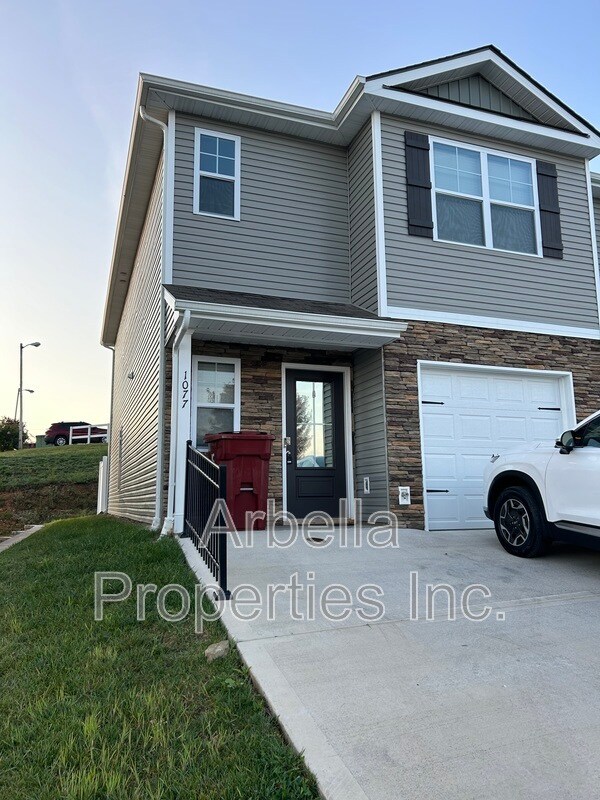 Building Photo - 1077 Hammett Rd