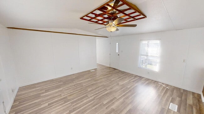 Building Photo - "Charming 3-Bed, 2-Bath Mobile Home Retrea...