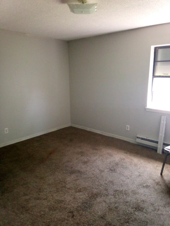 Building Photo - 2508 Phoenix Ave