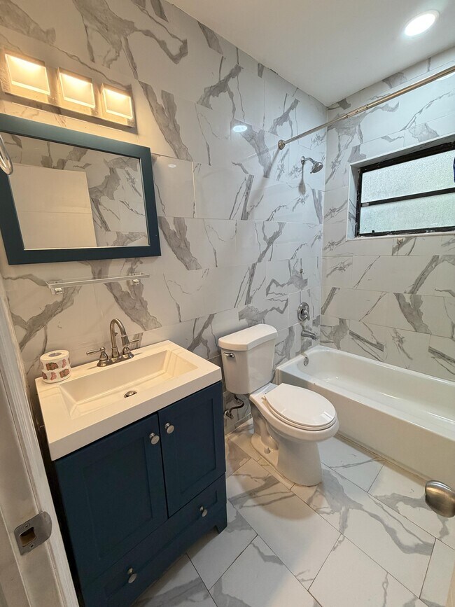 Photo - 14930 NW 16th Dr House